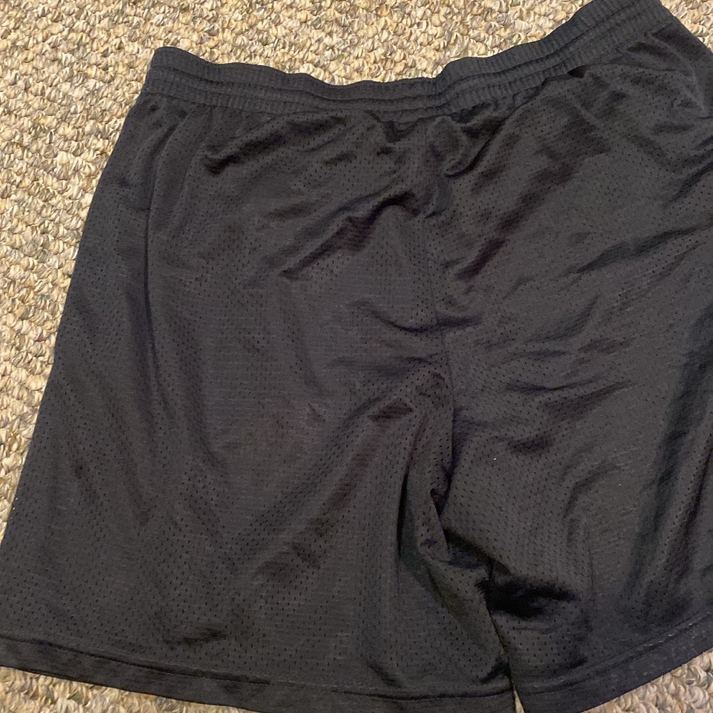 Young men’s gym shorts - Picture 4 of 5